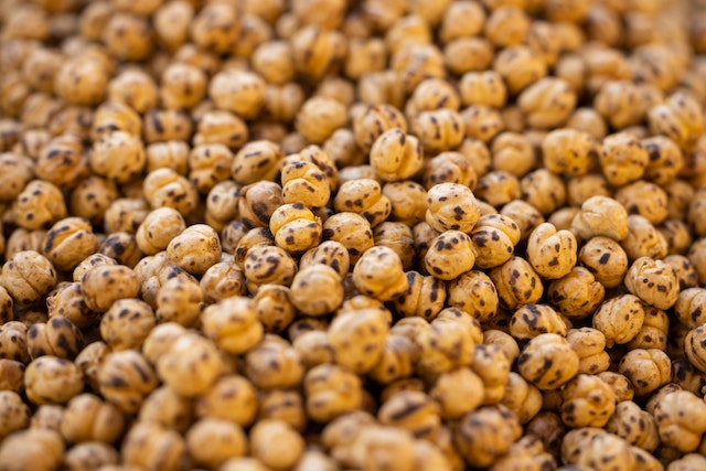 Benefits of eating roasted chickpeas