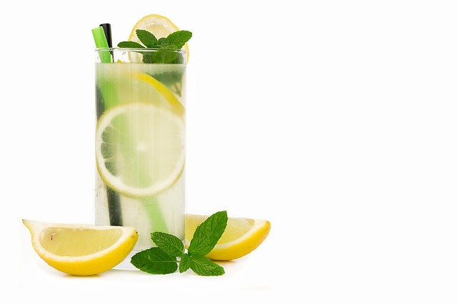 नींबू पानी पीने के फायदे -Benefits of drinking lemon water